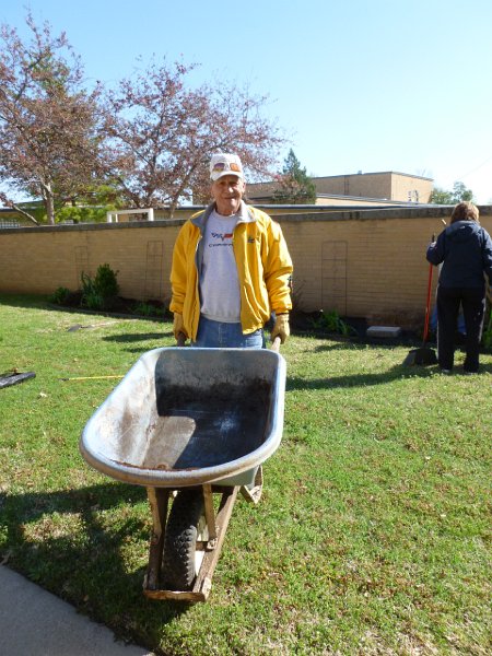 VA Garden April 2013 047